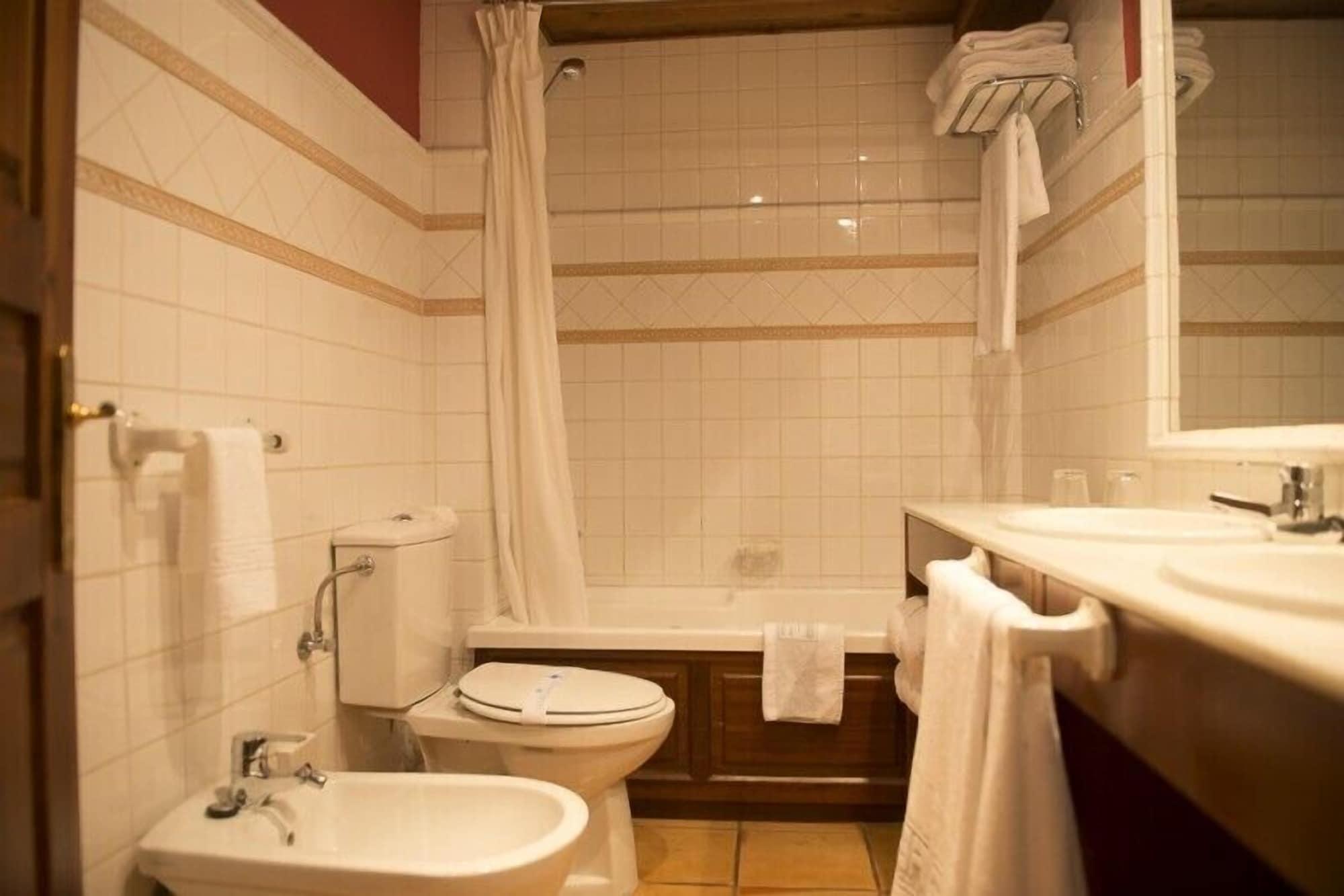Hotel Chalet Bassibe Baqueira Beret Luaran gambar