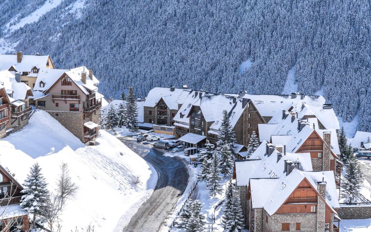 Hotel Chalet Bassibe Baqueira Beret Luaran gambar