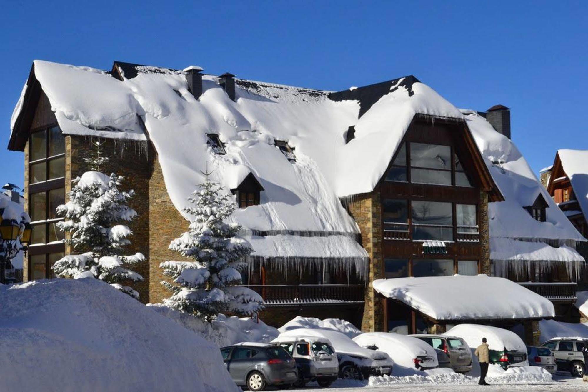 Hotel Chalet Bassibe Baqueira Beret Luaran gambar