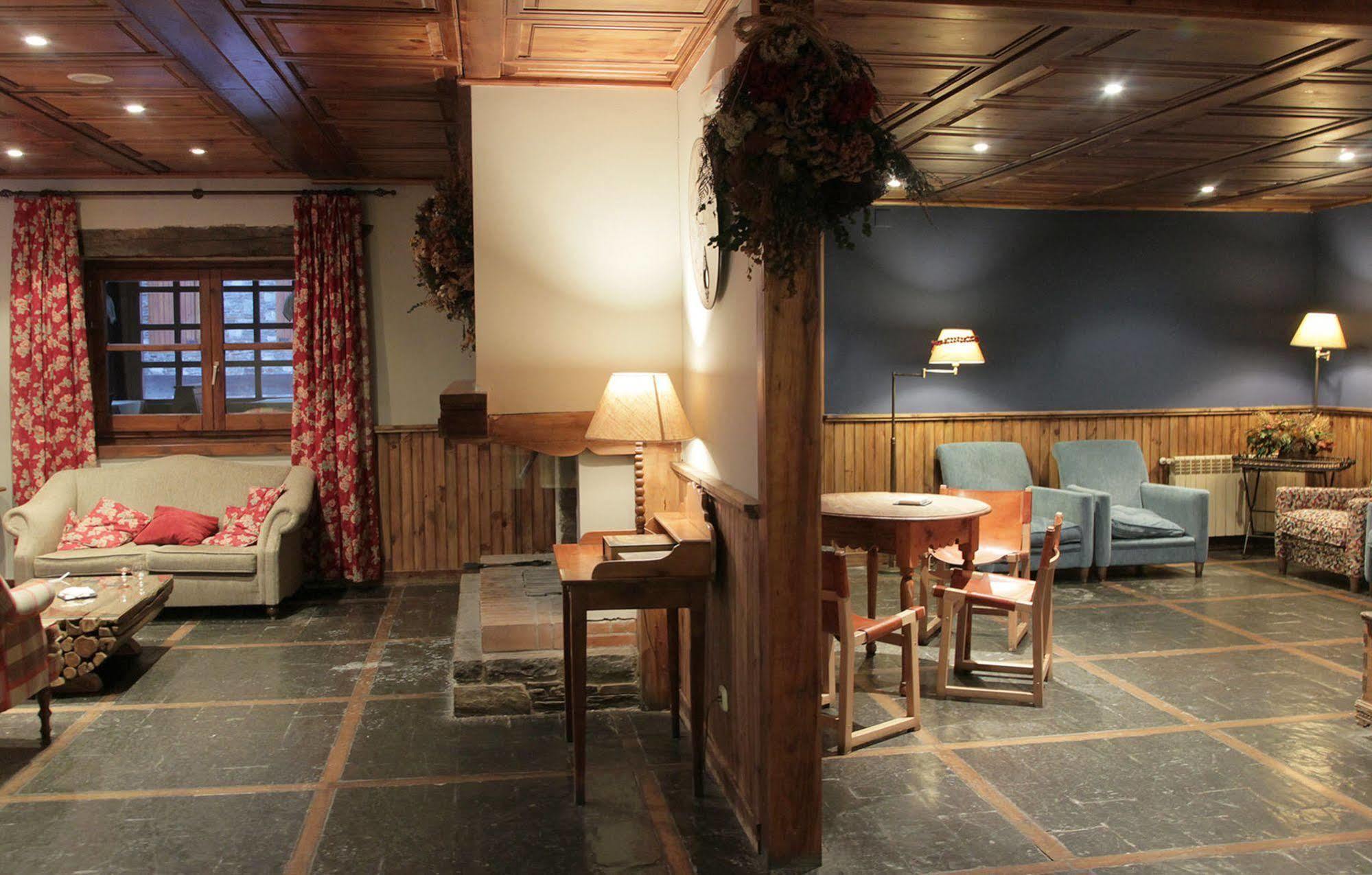 Hotel Chalet Bassibe Baqueira Beret Luaran gambar