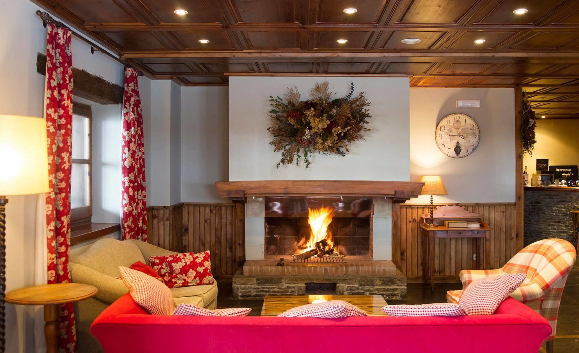 Hotel Chalet Bassibe Baqueira Beret Luaran gambar