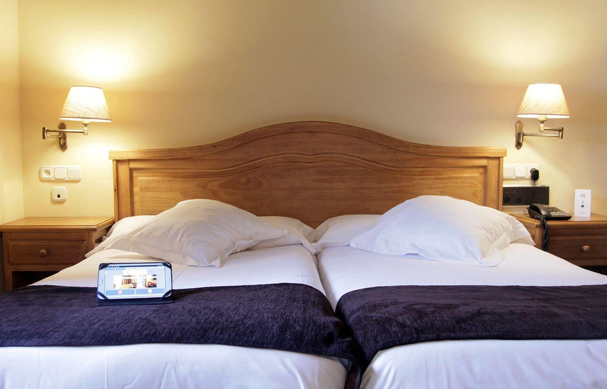 Hotel Chalet Bassibe Baqueira Beret Luaran gambar